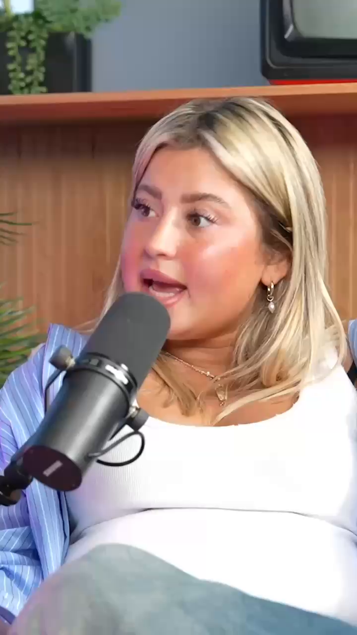 "אנשים שהיו חברים טובים שלי בבית, היום חושבים שאני אחת המעריצות שלהם"